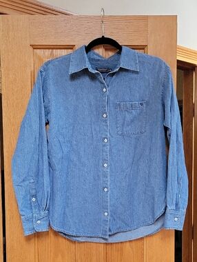 Vineyard Vines Chambray Cotton Denim Shirt